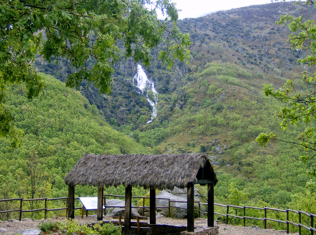 Reserva Natural Garganta de los Infiernos. Valle del Jerte Reserva Natural Garganta de los Infiernos. Valle del Jerte