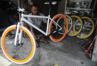 SELON BOYS: bagian-bagian sepeda fixie: merakit sendiri
