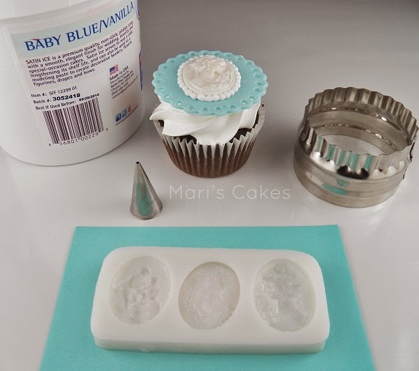 Cameo Chocolate Cupcakes and How to Use Silicon Mold Mari's Cakes