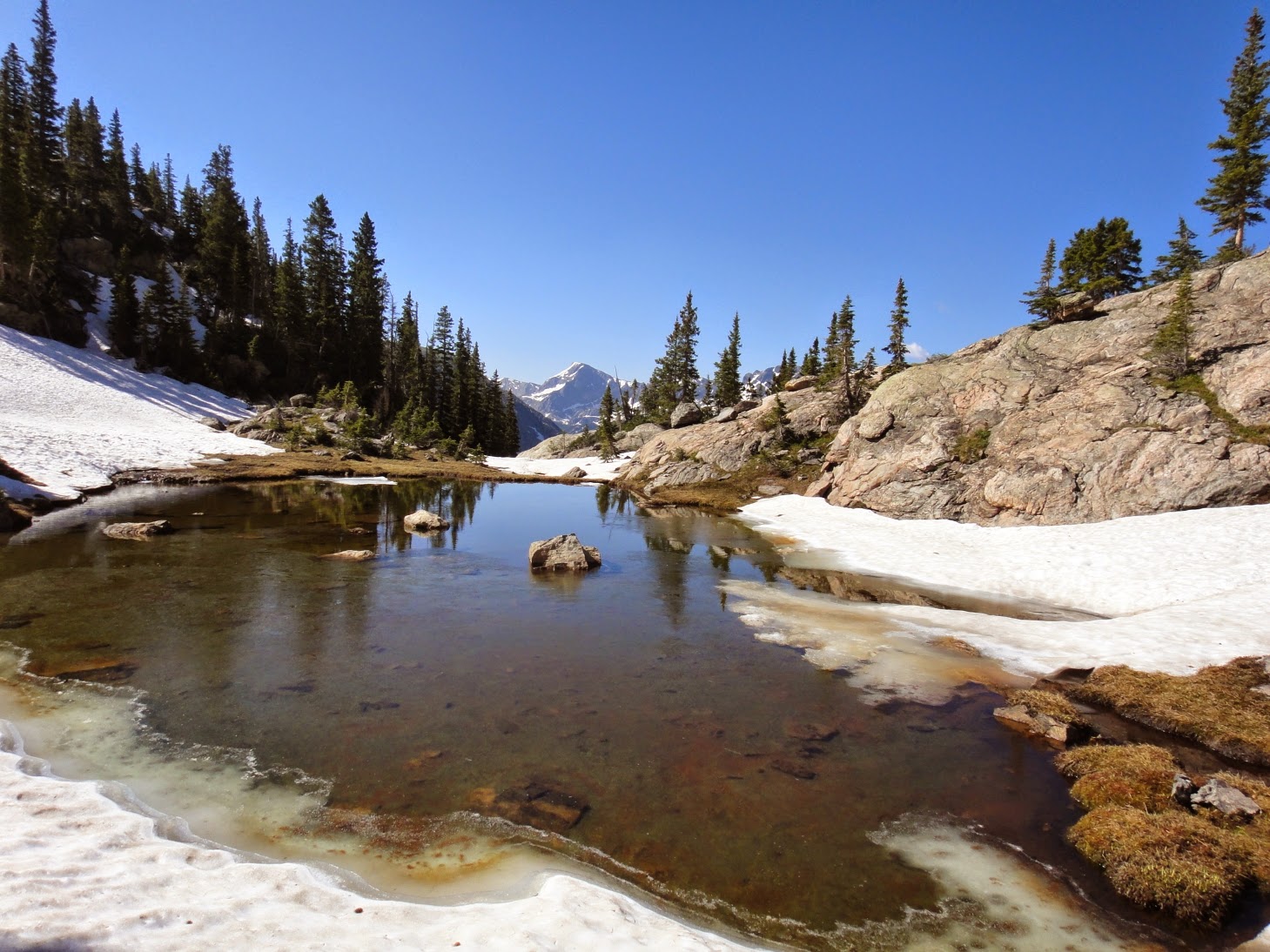 Hiking Rocky Mountain National Park: Snowdrift Peak and its lakes.