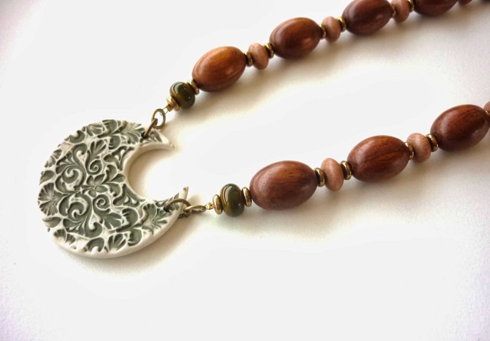 Chunky Wooden necklaces 3 versions