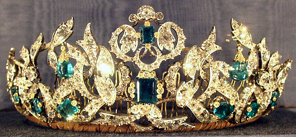 tiara emerald parure danish royal queen jewels crown denmark emeralds tiaras crowns thursday diamonds jewelry orderofsplendor necklace caroline cannot mania