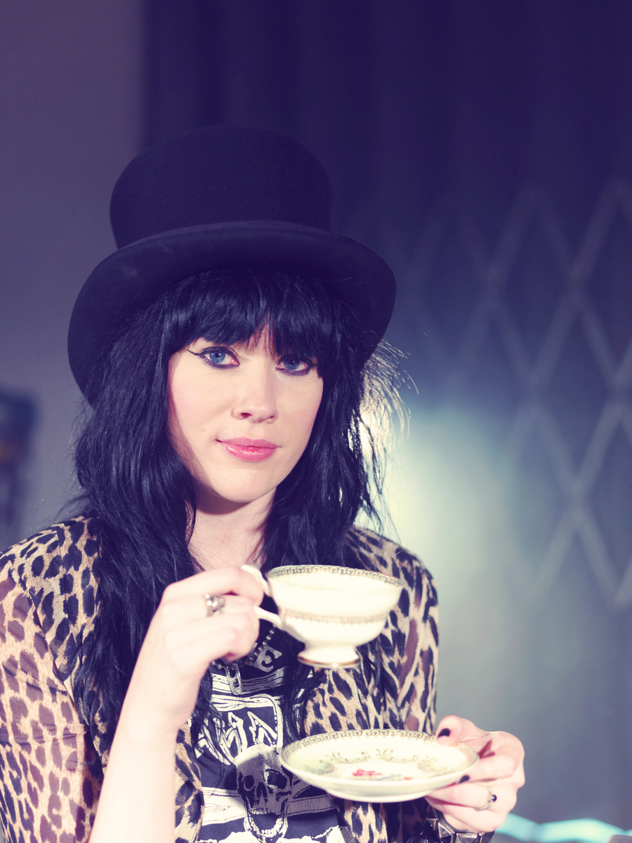 Savoir Weddings Gothic glam engagement shoot