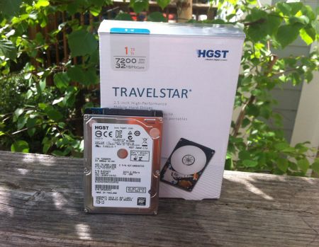 HGST Travelstar 7K1000 1TB HDD