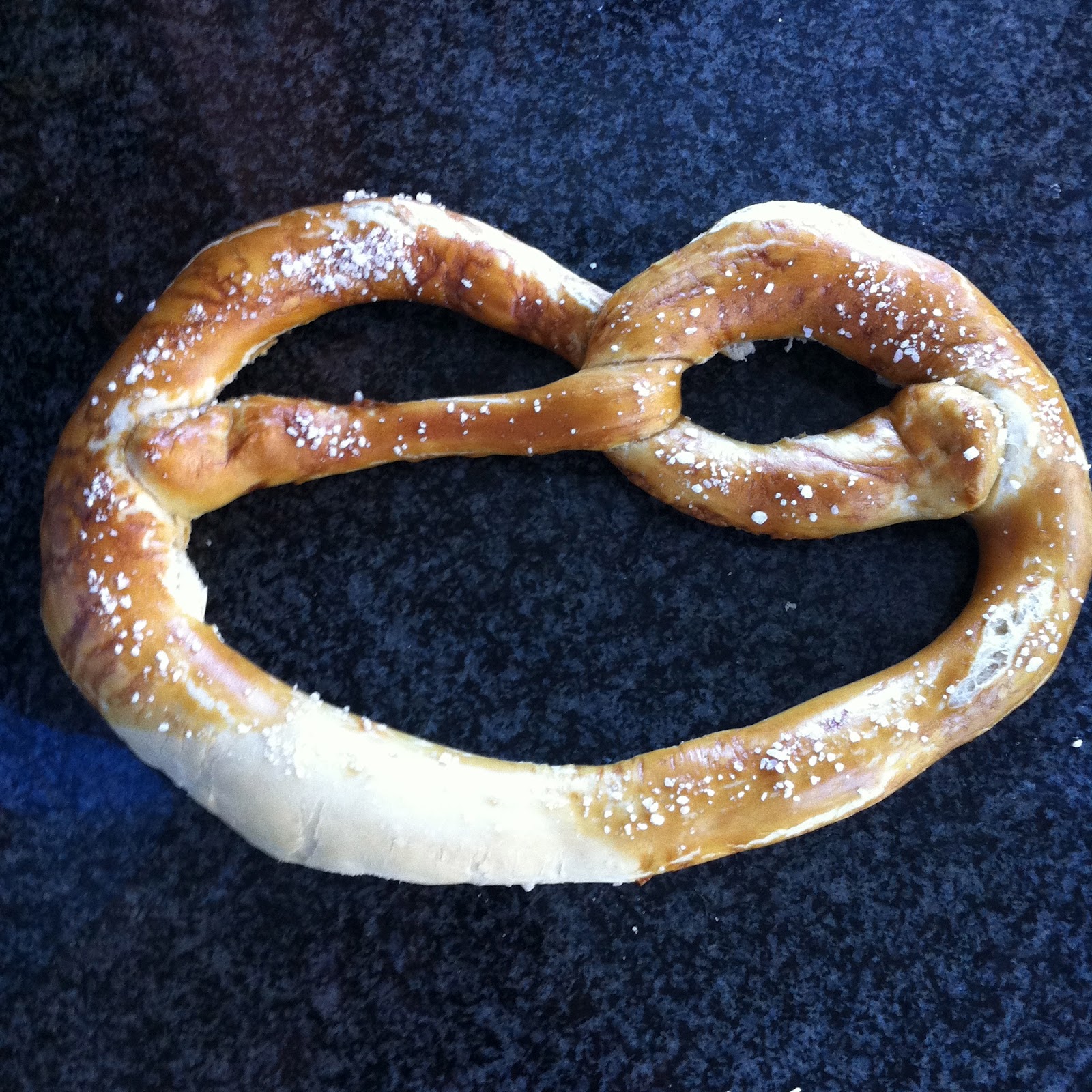 Pâtisserie Nadine Big Oktoberfest Pretzels