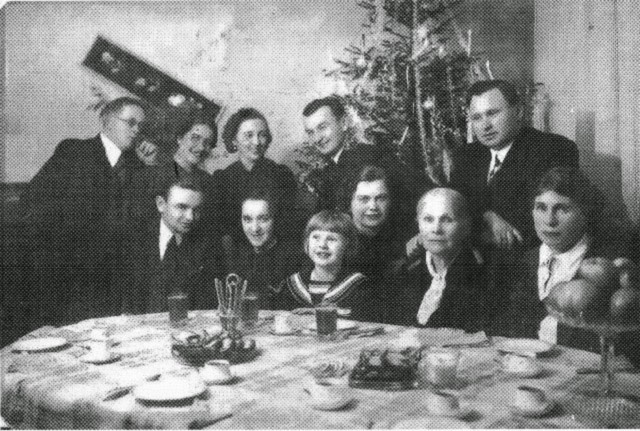 Вавжинец Каминский, второй справа Вавжинец Каминский
