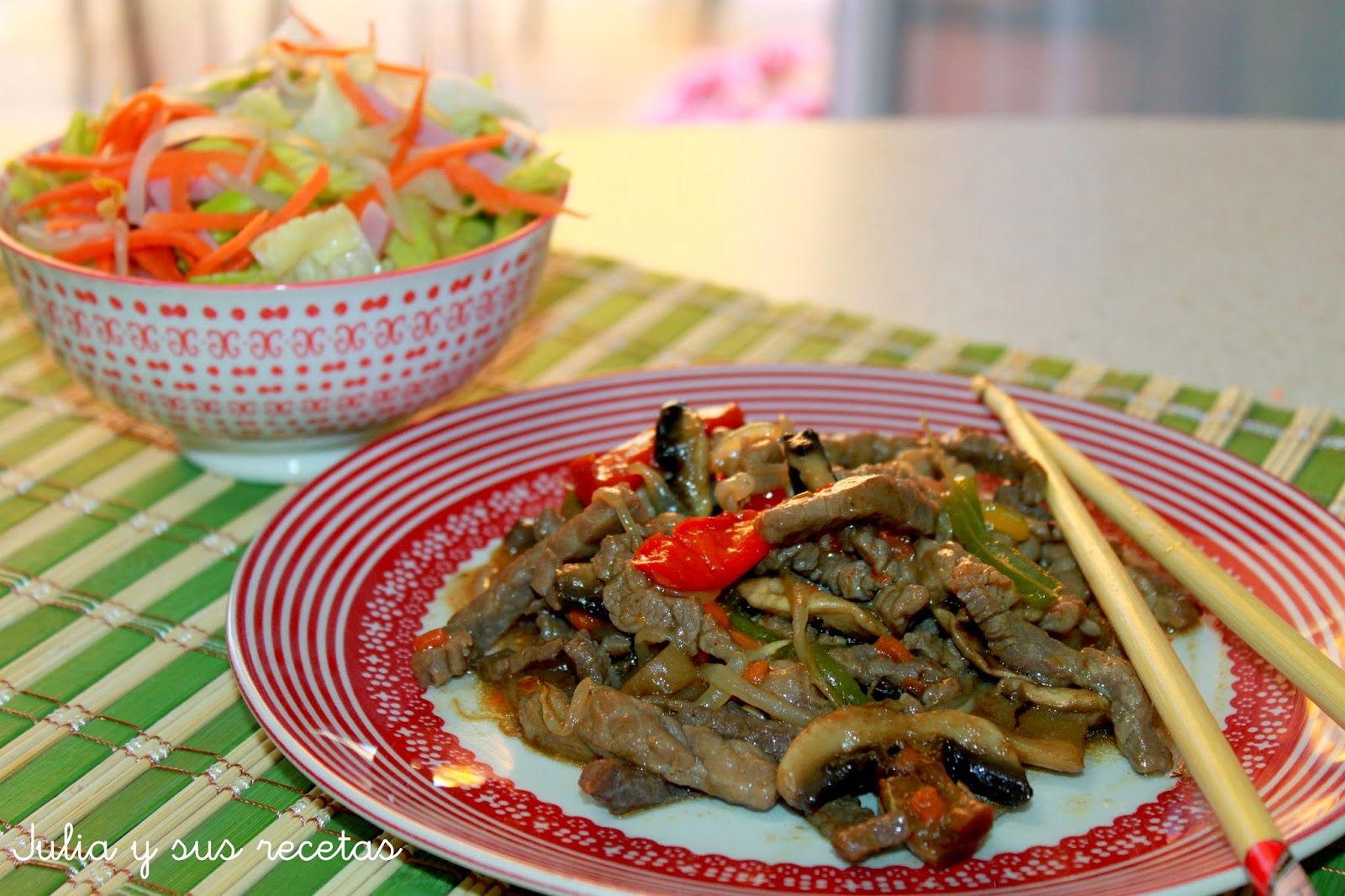 JULIA Y SUS RECETAS CHOP SUEY DE TERNERA