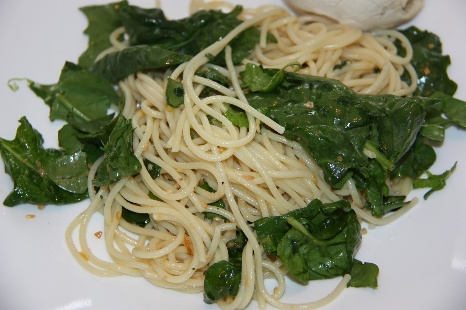 cooking with crystal Spaghetti with Spinach, Garlic, and Lemon
