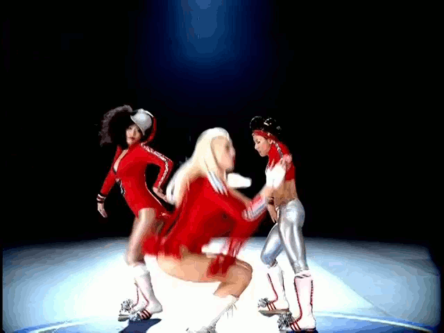 Gifs of damsels and other sexyness: Gwen Stefani