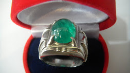 Cincin Batu Zamrud