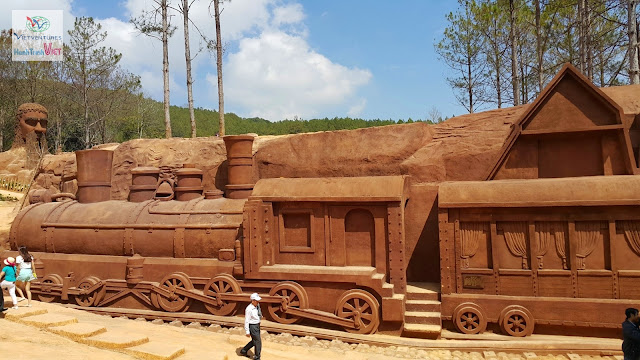 Tham quan đường hầm điêu khắc ở Đà Lạt 2015