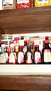 Tiered shelf for liquids