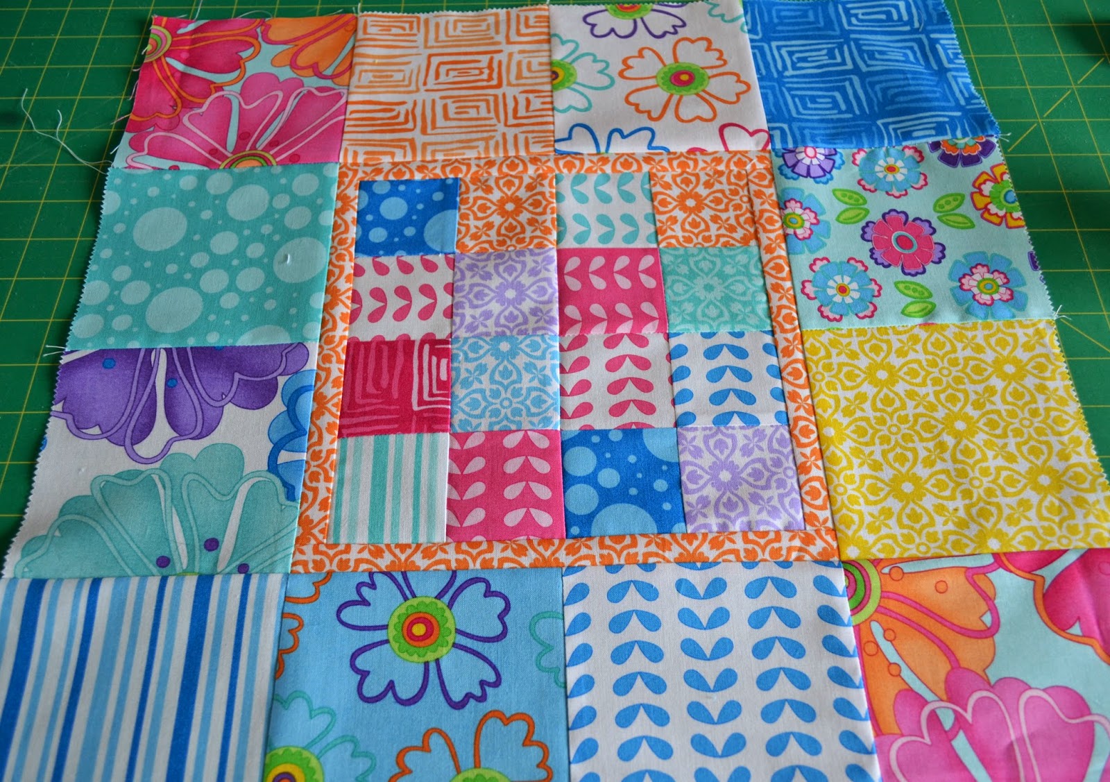 Run 'n Stitch Charm Square Table Topper Tutorial