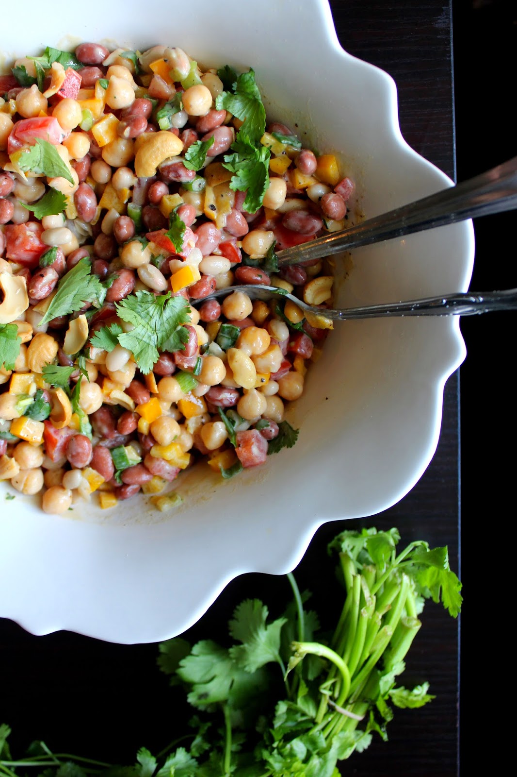 The taste of Myriam Beans salad & Tahini dressing Salade de