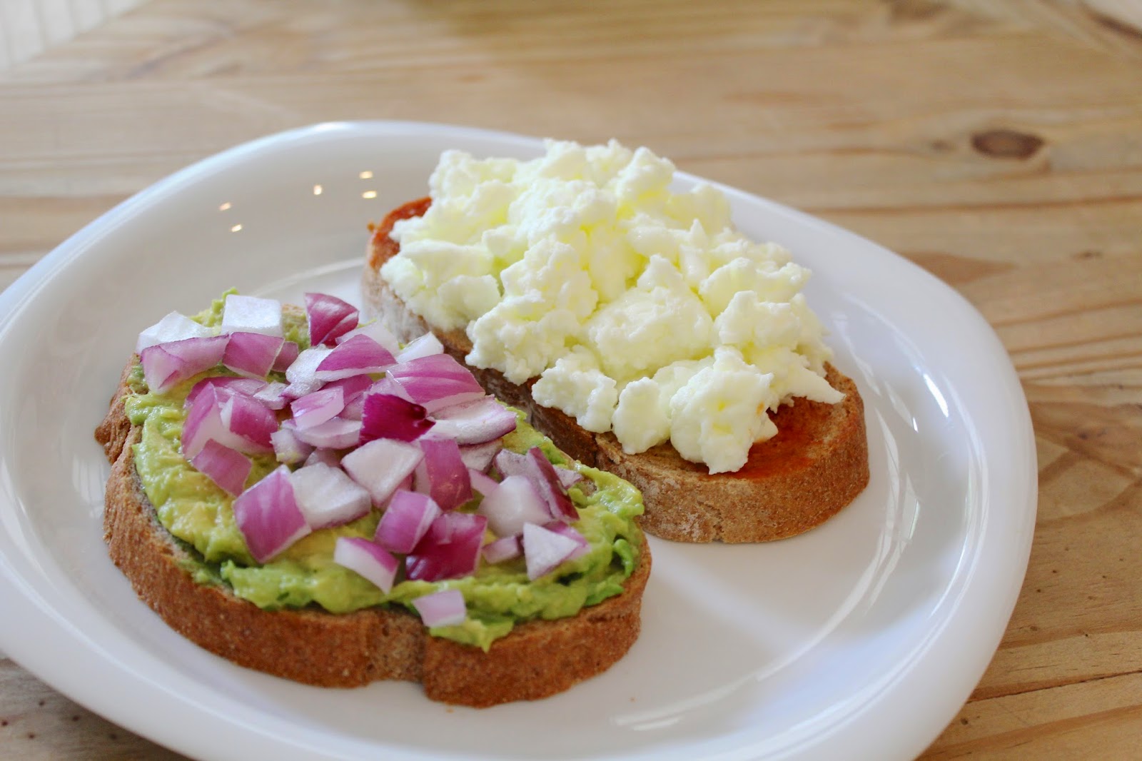 Intrigued with the Lean: Egg White Breakfast Sandwich: simplicity at