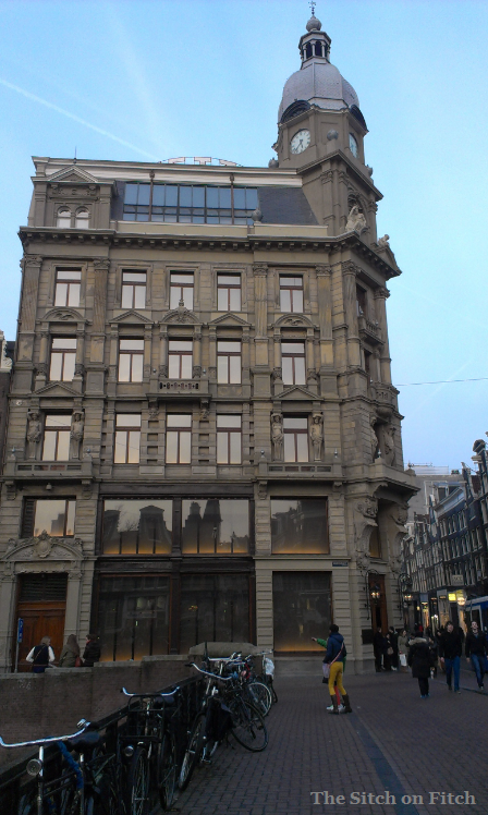 The Sitch On Fitch Photo Exclusives Abercrombie Fitch Amsterdam Flagship Interior Detail