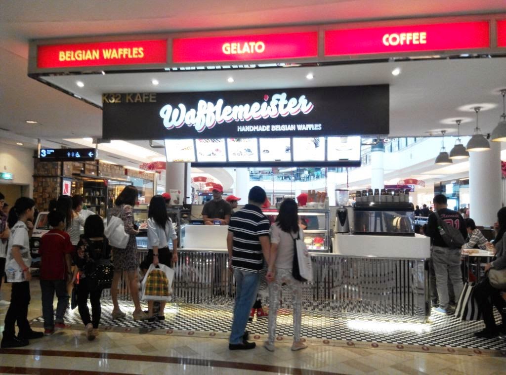 ! A Growing Teenager Diary Malaysia ! Belgian Liège Milk And White Chocolate Waffles