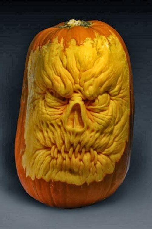 04-Halloween-The-Pumpkins-Villafane-Studios-Ray-Villafane-Sculpting-www-designstack-co