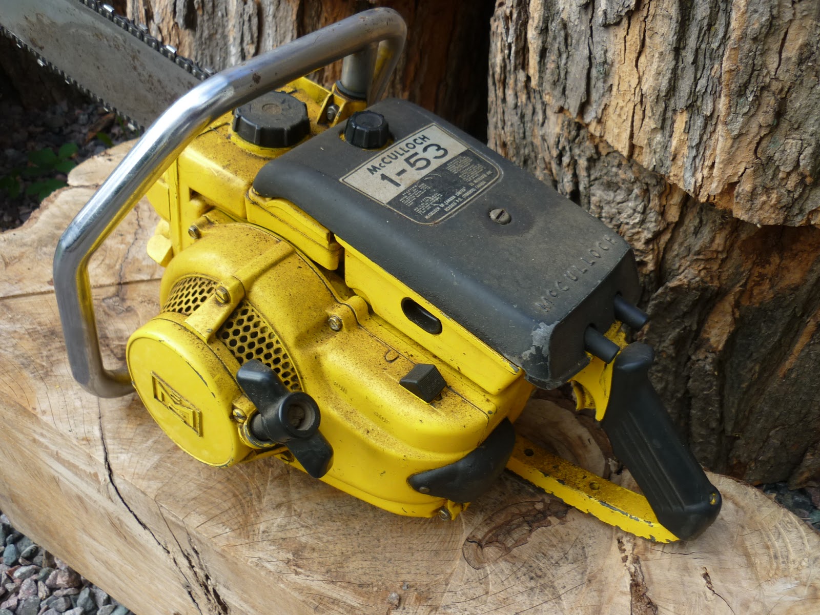 VINTAGE CHAINSAW COLLECTION MCCULLOCH 153