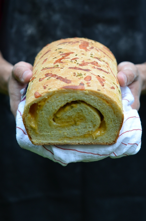 Foodwanderings Jalapeno Cheddar Bread