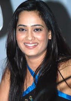Latest bolly wood news: Shweta Tiwari Hot Photoshoot For ShowTime Magazine -