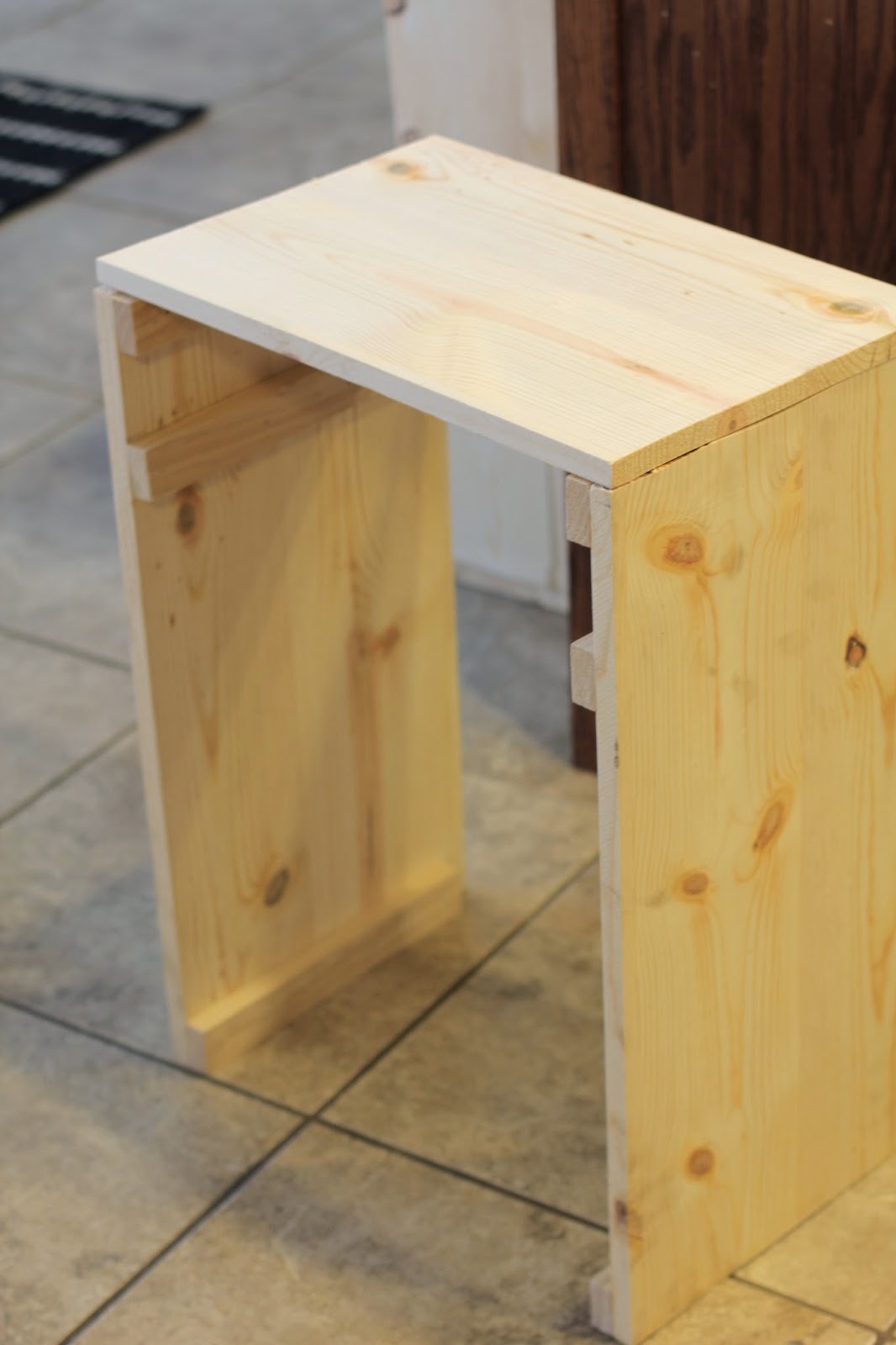 NewlyWifed DIY Simple Wooden Nightstands