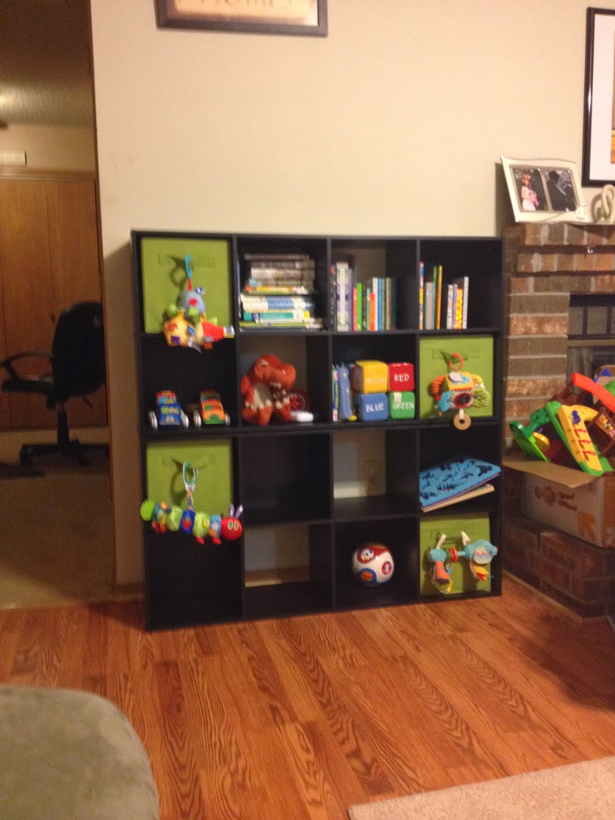 How Do You Arrange Your Bookshelves?