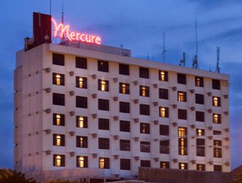 Hotel Mercure Surabaya - Chef de Partie, Bar Captain, Sales Support
