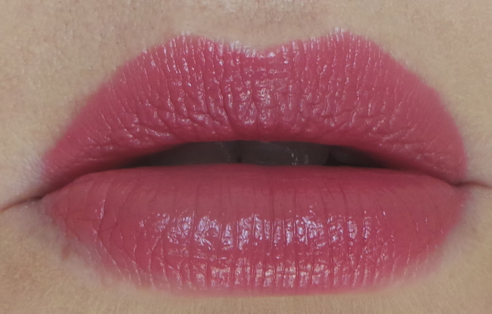 Clinque Pop Lipstick and Primer in 'Plum Pop' Expat Make Up Addict