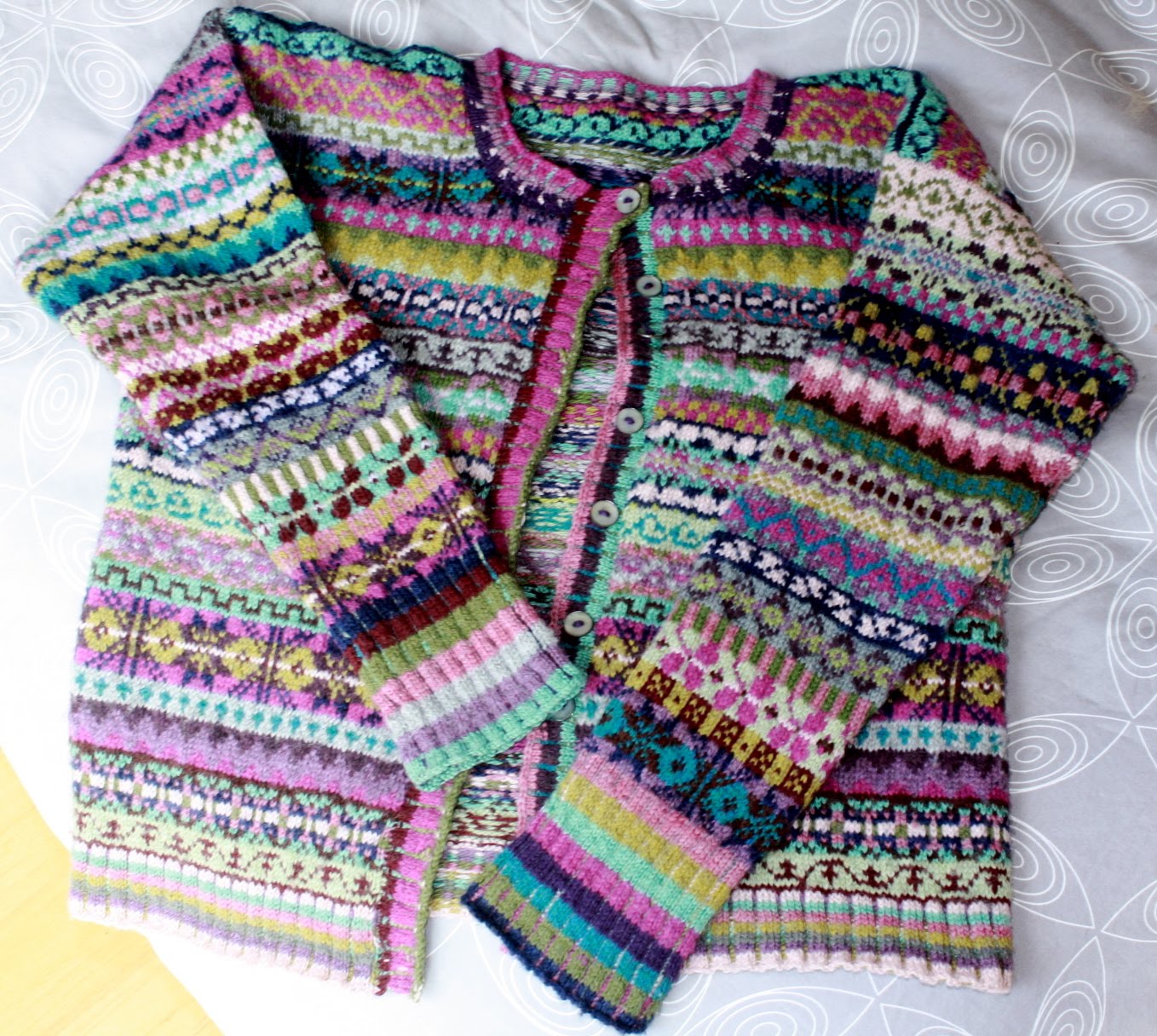 Fair Isle Sweater Knitting Pattern - White Polo Sweater