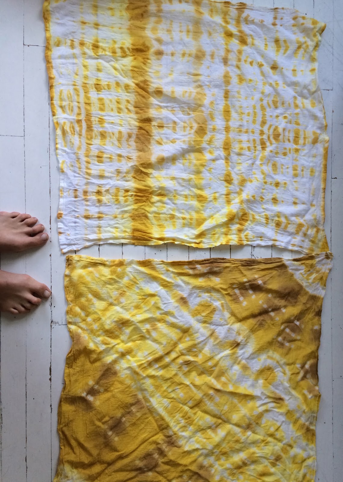 beehive ART turmeric dye