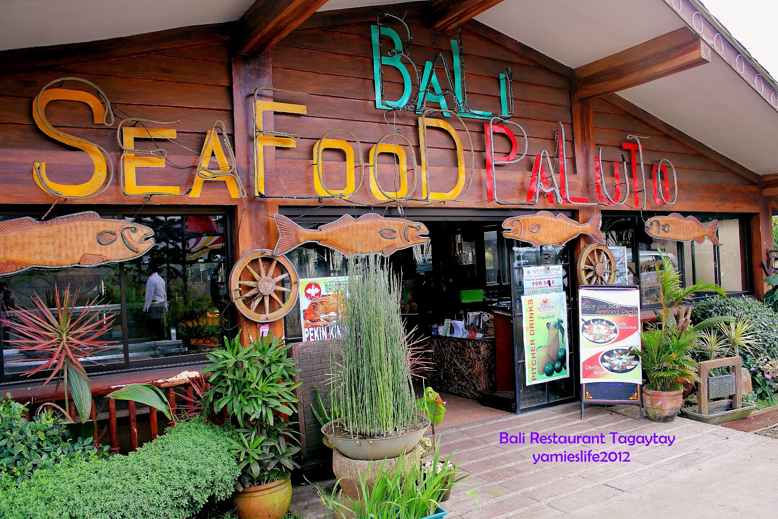 My Life in Charms: Lunch Date @Bali Seafood Paluto, Tagaytay City