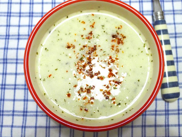 moda hobi kadin sitesi yayla corbasi tarifi