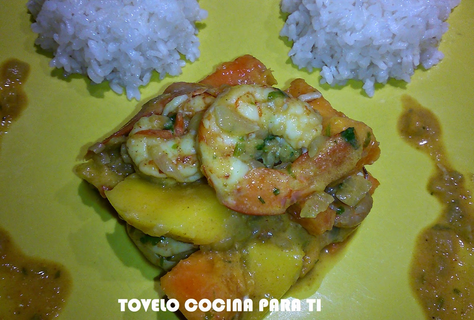Langostinos Al Curry Con Frutas Tropicales