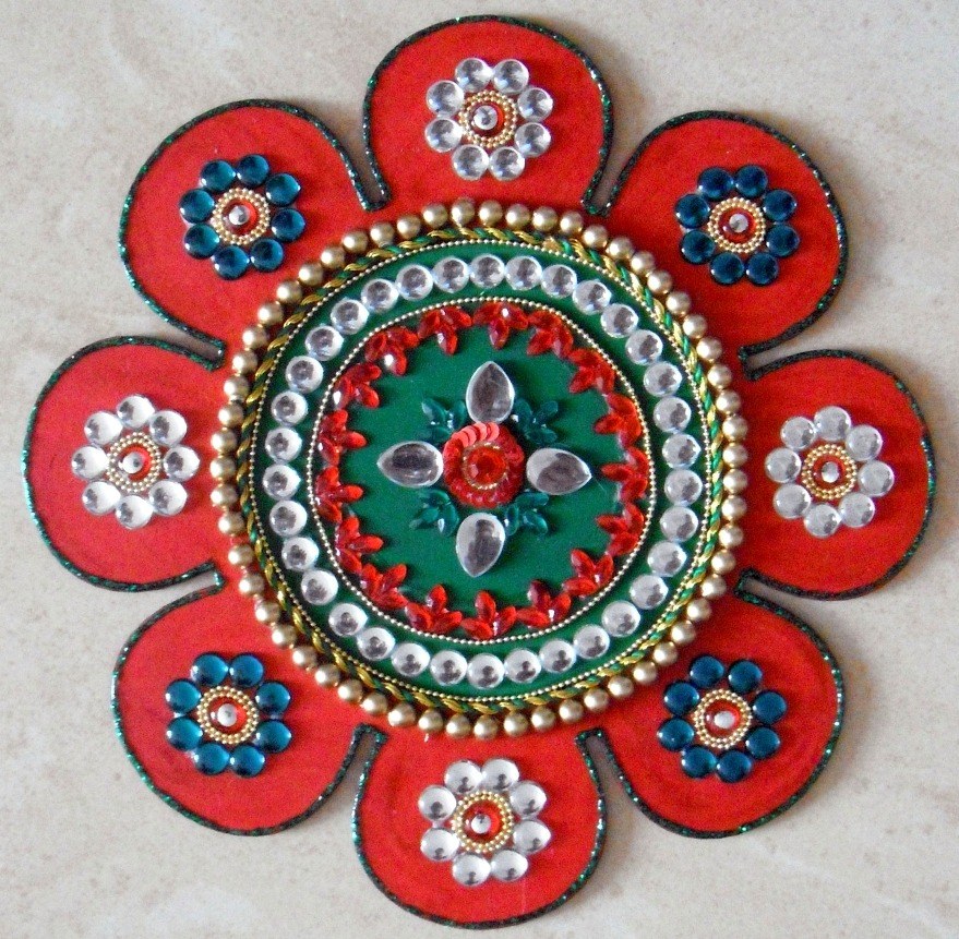 Rangoli Beads Designs, Rangoli Bead Pattern, Beaded Rangoli, Crystal