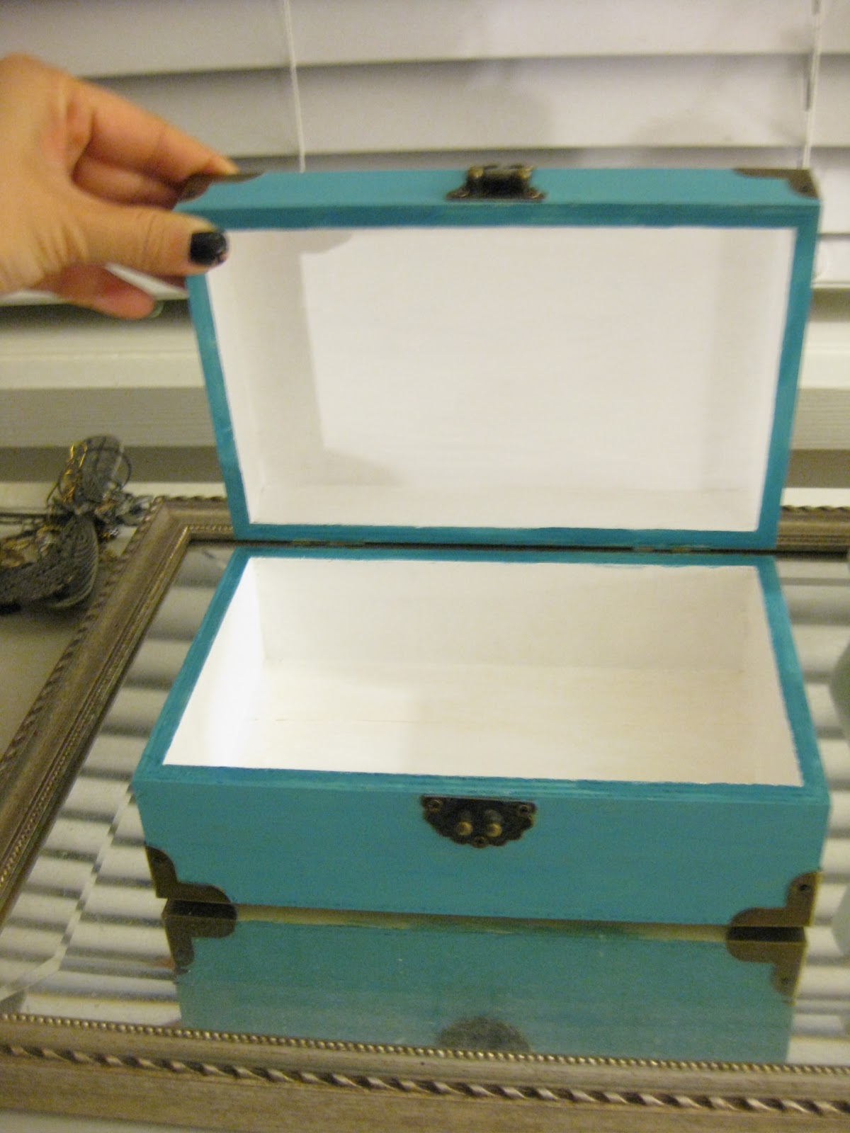 Life Designed Dollar Store Jewelry Box