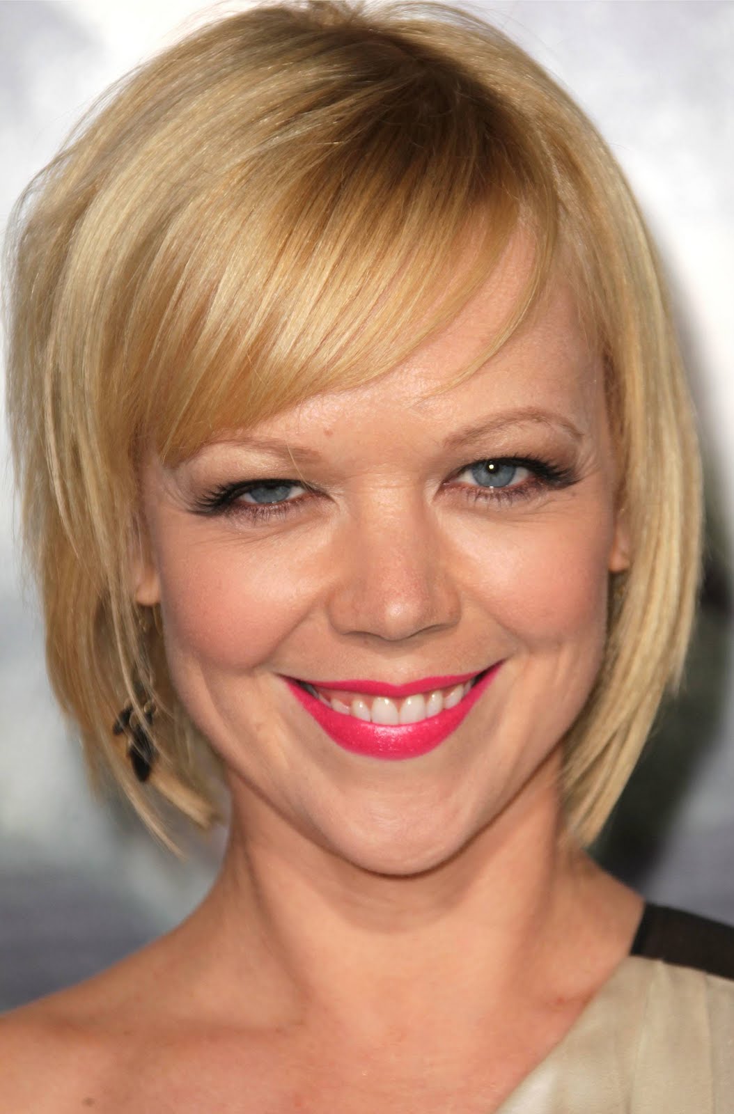 Celebrity New Shag Hairstyles Of 2012 title=