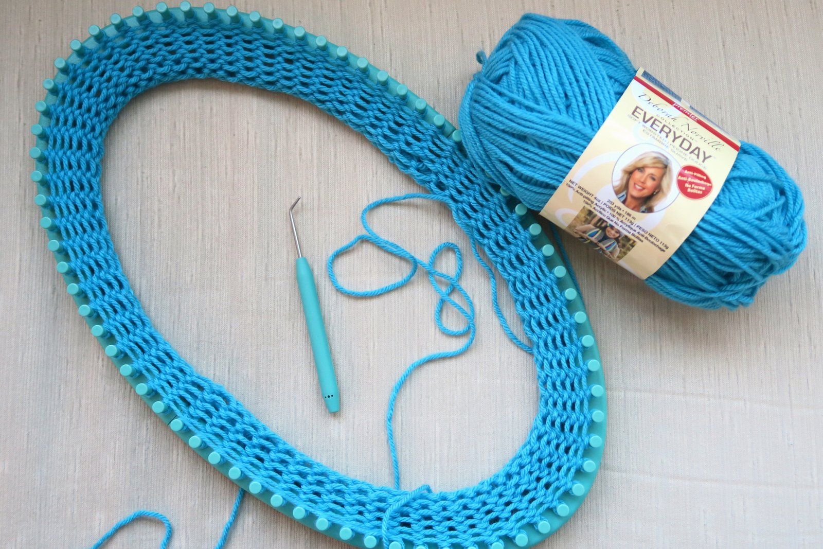 Cindy deRosier: My Creative Life: Oval Knitting Loom Project #1: Beanie!