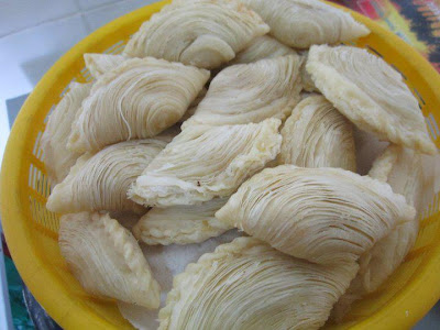 Ordering Karipap In Different Parts Of The World
