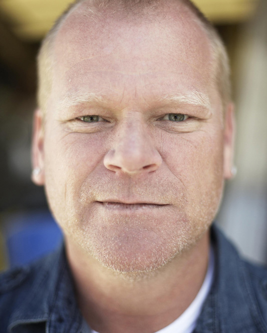 Mike Holmes Wife