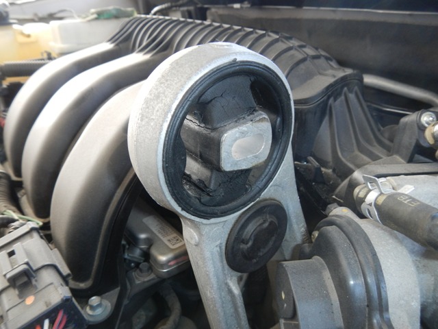 2005 ford freestyle oil capacity