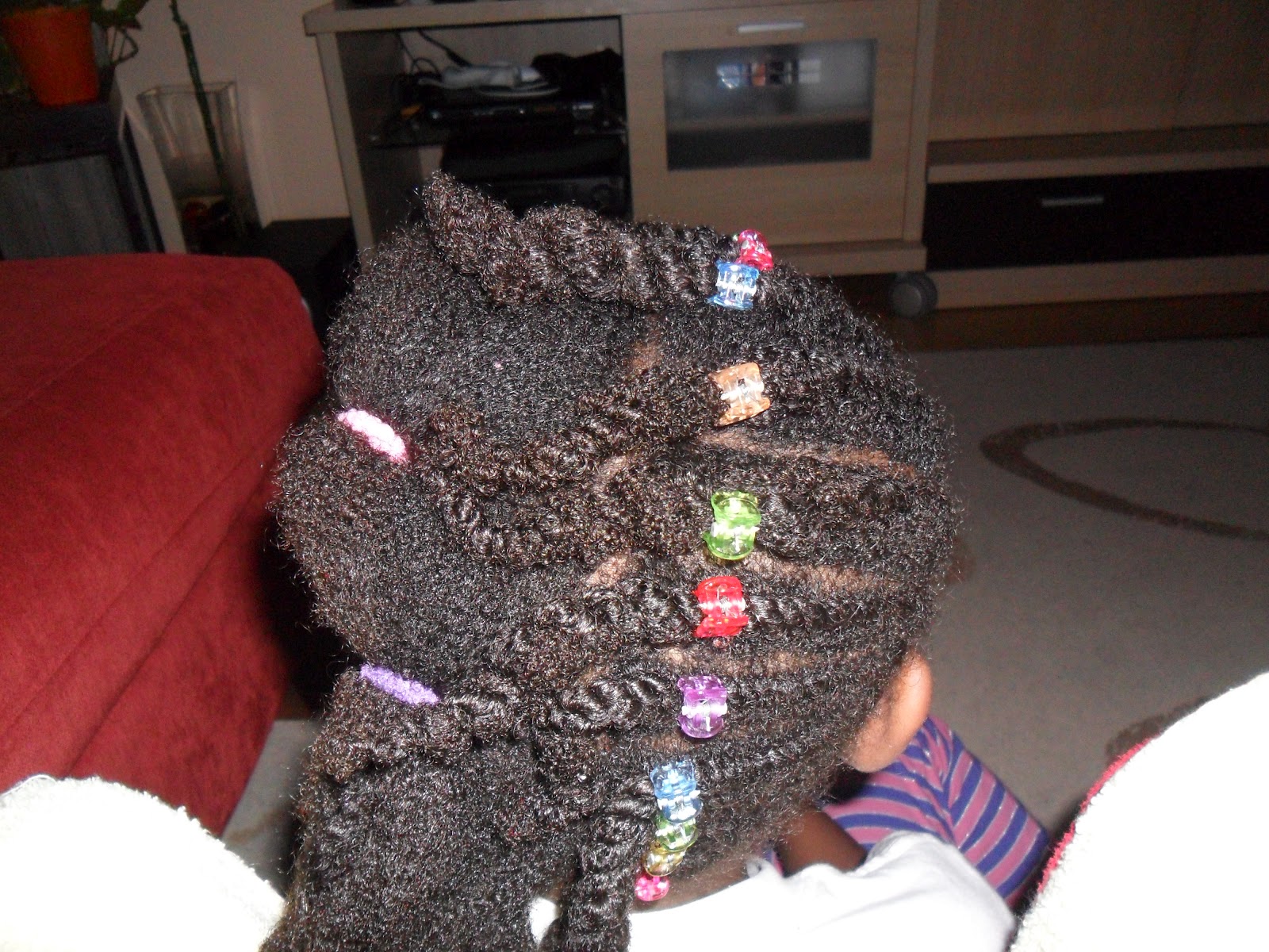 Mi princesa Nubia y su pelo Afro Trenzas pegadastrenzas sueltas.