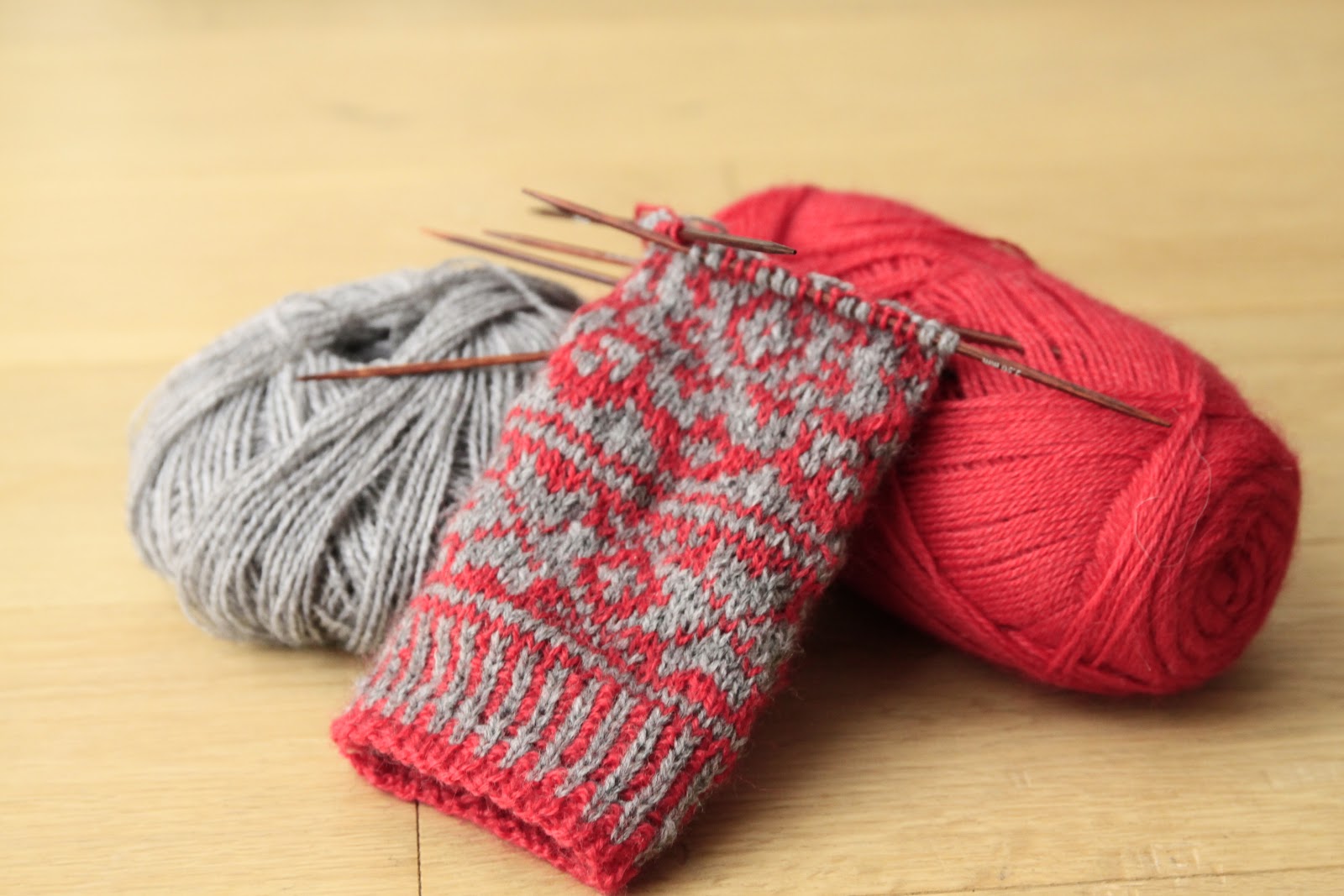 apprendre a tricoter des moufles