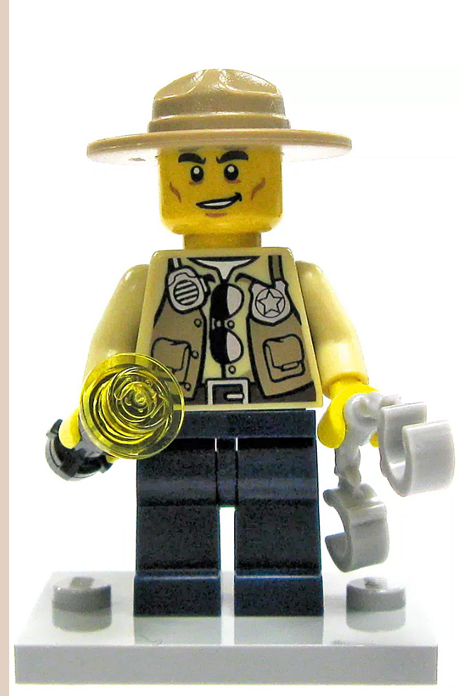 The Minifigure Collector 2015 Target Black Friday Exclusive 4