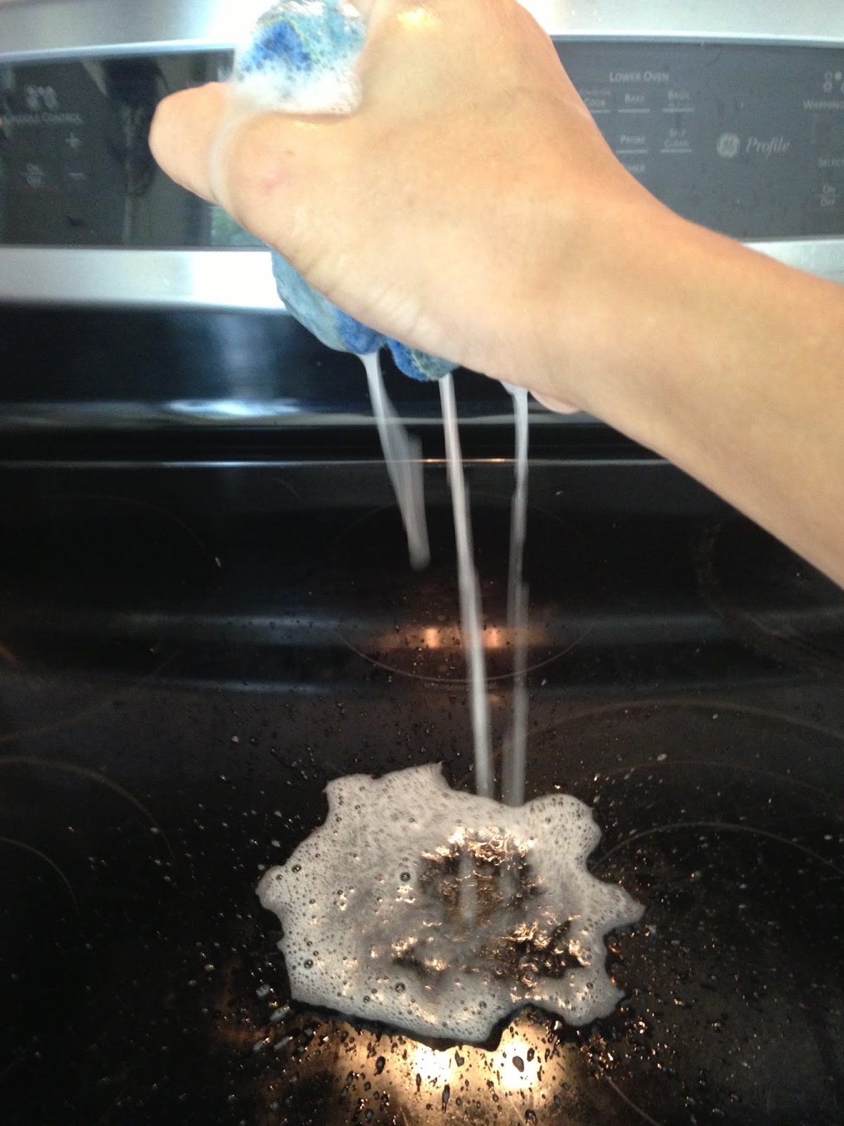 SuperMom Meri Cleaning How to Clean your Glass Top Stove