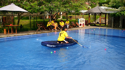 Pada hari kedua, ada acara bertajuk "Together We Can". Salah satunya adalah games di kolam renang ini. 