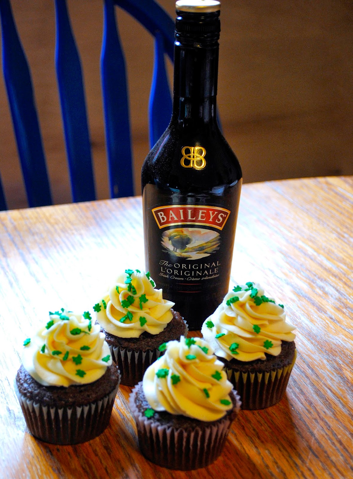 That Flour Child Bailey S Irish Cream Chocolate Cupcakes