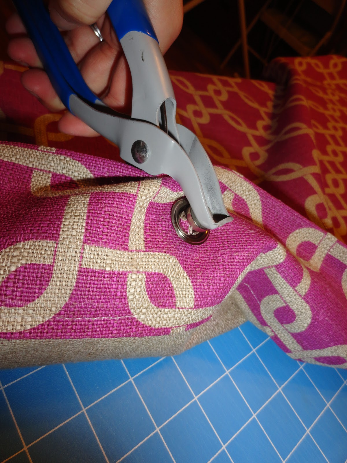 MAID2be All Things Sewing Tutorial How to Make a Shower Curtain