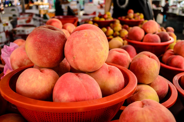 Peaches in Pohang I-Dong