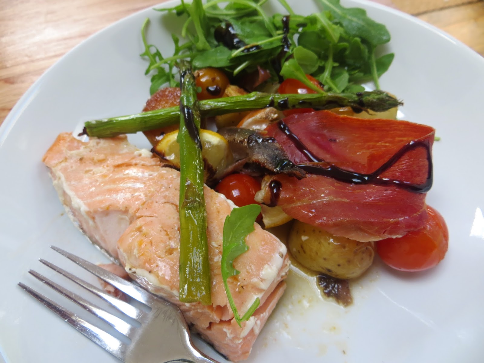 jamie oliver 30 minute meals salmon and prawns